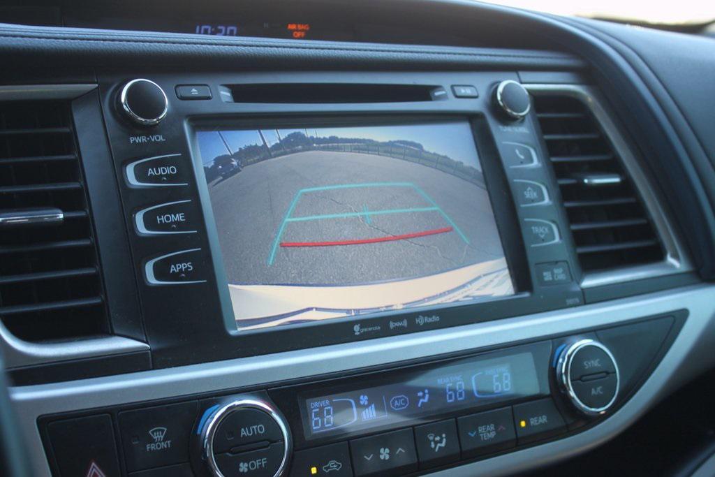 used 2018 Toyota Highlander car, priced at $18,981