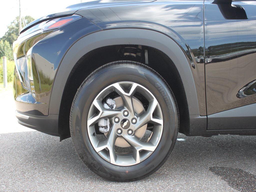 new 2025 Chevrolet Trax car, priced at $25,960