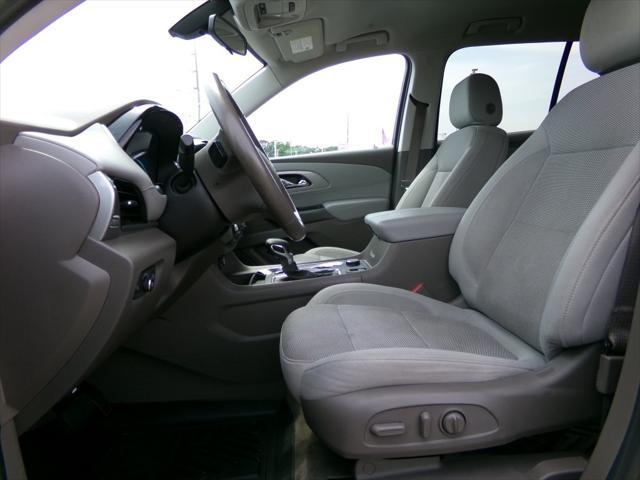 used 2021 Chevrolet Traverse car, priced at $19,988