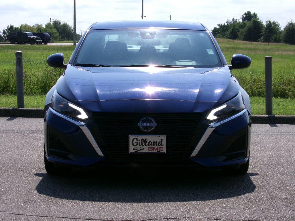 used 2023 Nissan Altima car, priced at $17,586