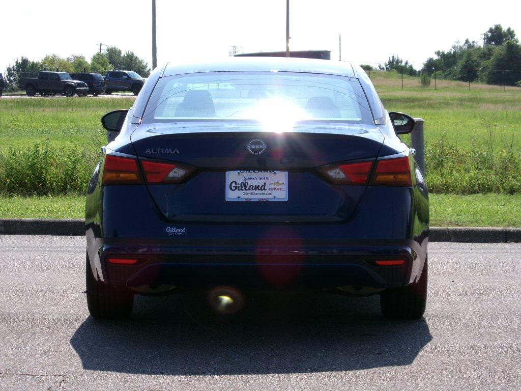 used 2023 Nissan Altima car, priced at $17,586
