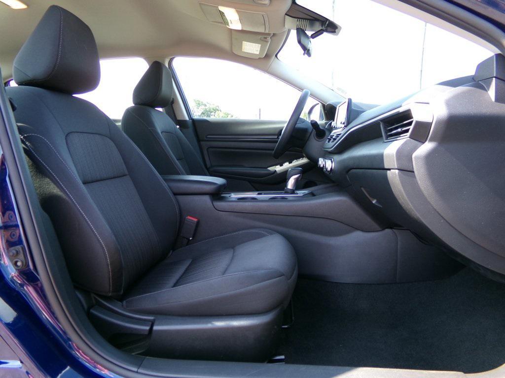 used 2023 Nissan Altima car, priced at $17,586