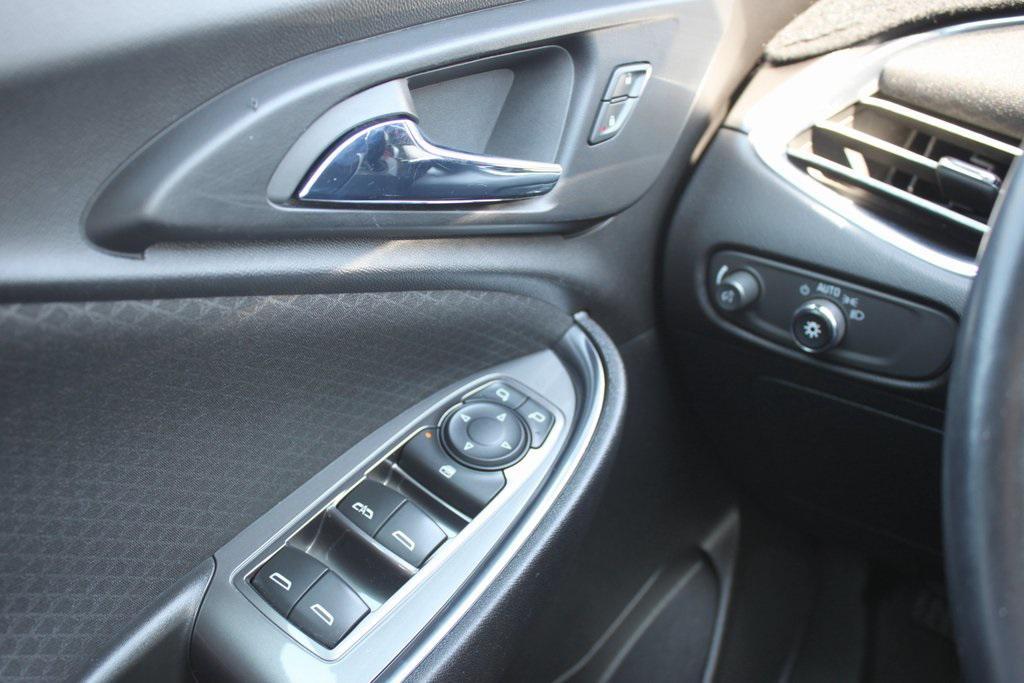 used 2018 Chevrolet Malibu car, priced at $12,781