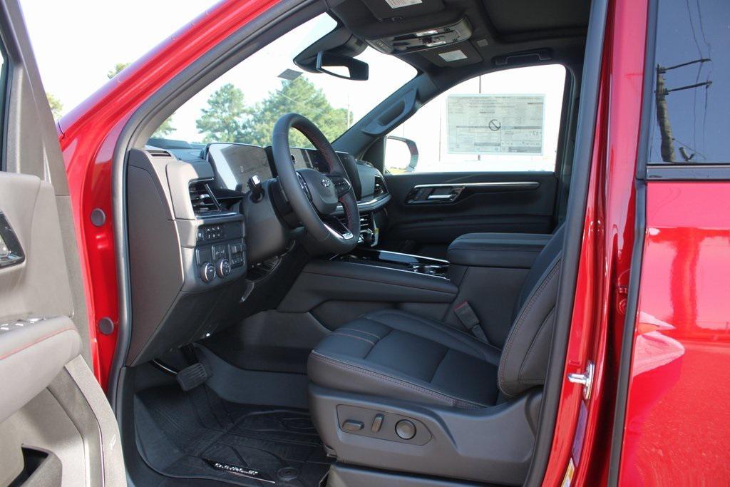 new 2025 Chevrolet Tahoe car, priced at $72,629