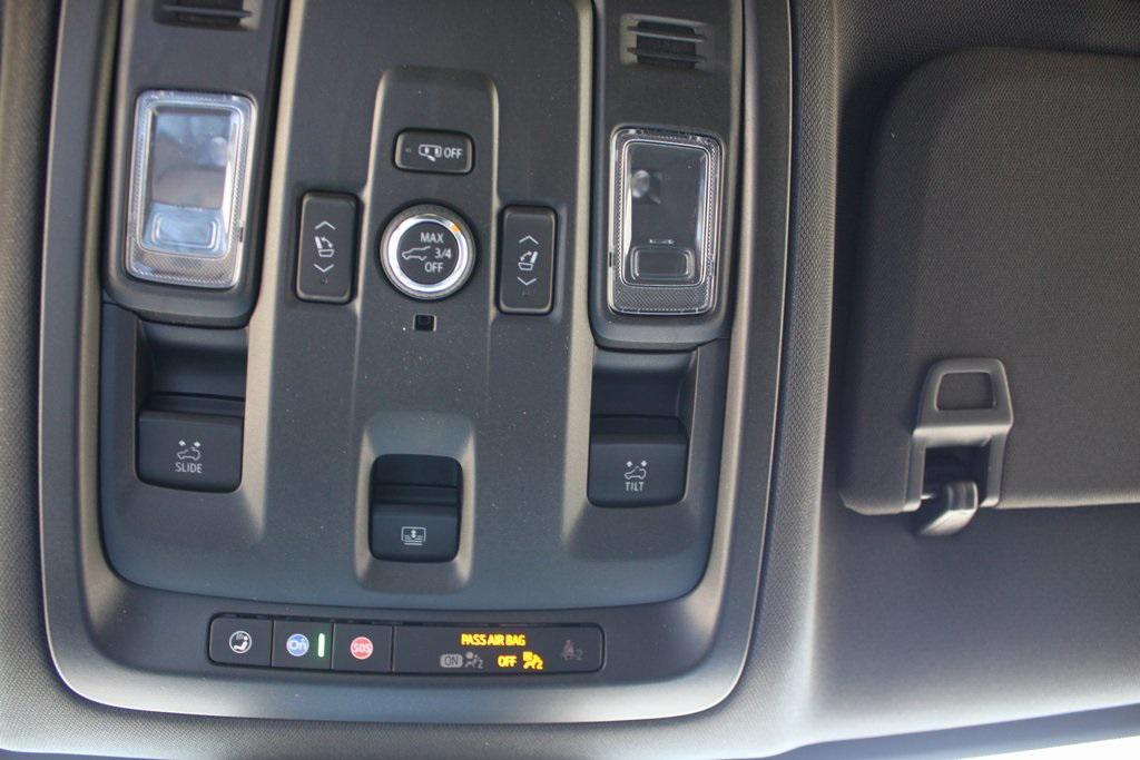 new 2025 Chevrolet Tahoe car, priced at $72,629