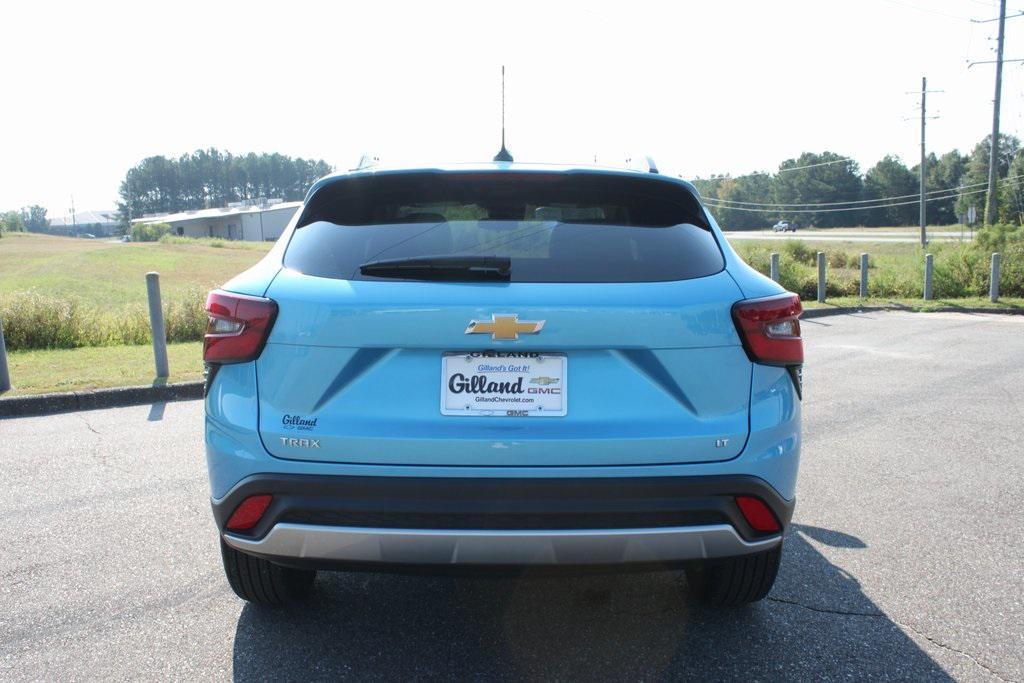 new 2025 Chevrolet Trax car, priced at $25,790
