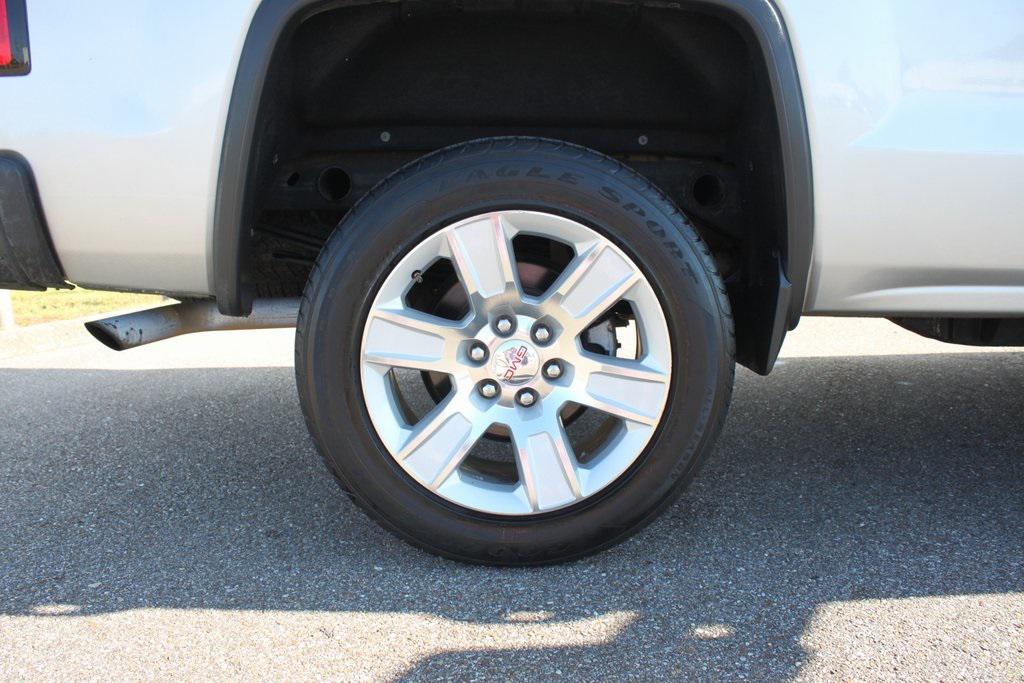 used 2015 GMC Sierra 1500 car, priced at $17,926