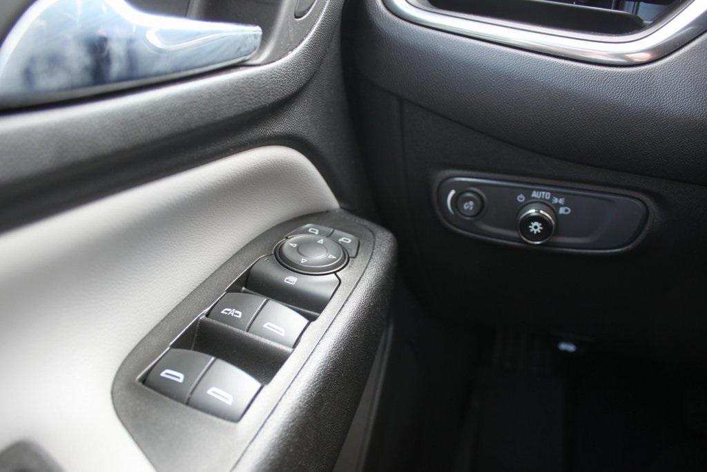 used 2022 Chevrolet Equinox car, priced at $19,681