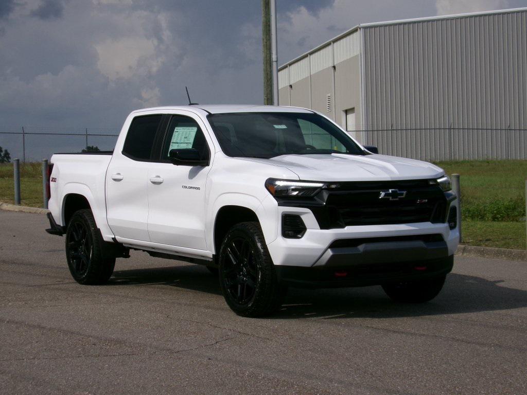 new 2025 Chevrolet Colorado car, priced at $49,580