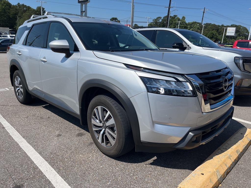 used 2023 Nissan Pathfinder car, priced at $34,181