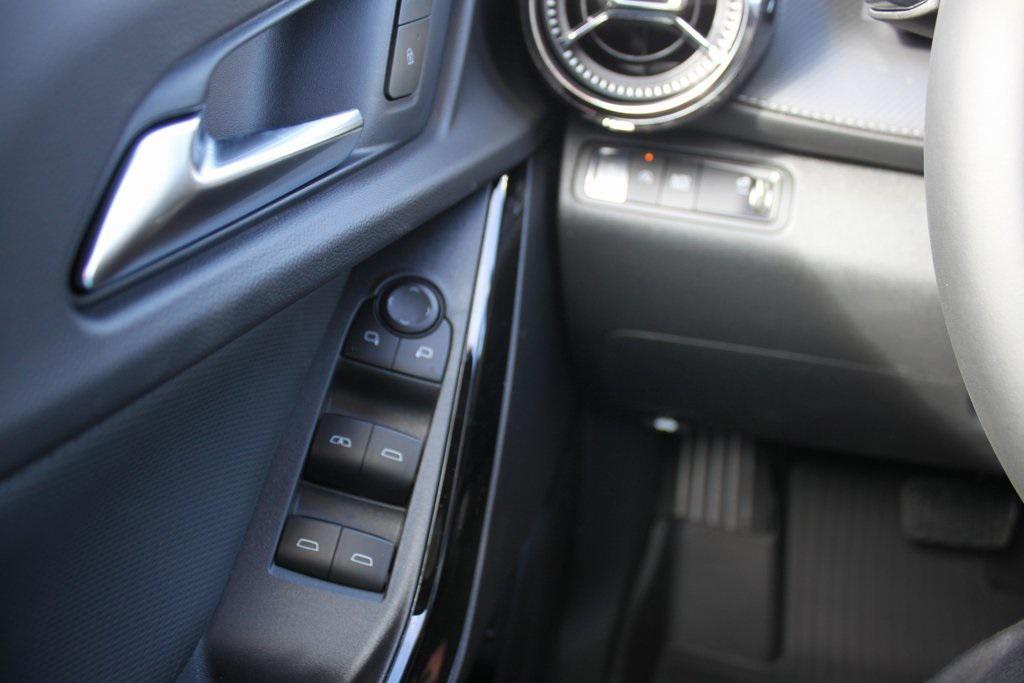 new 2026 Chevrolet Equinox car, priced at $32,910