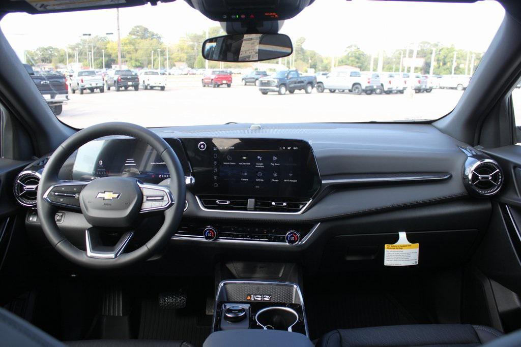 new 2026 Chevrolet Equinox car, priced at $32,910