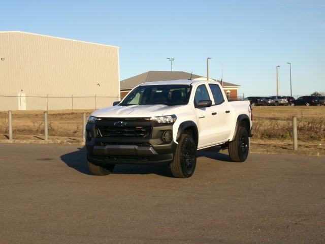 new 2025 Chevrolet Colorado car, priced at $44,230