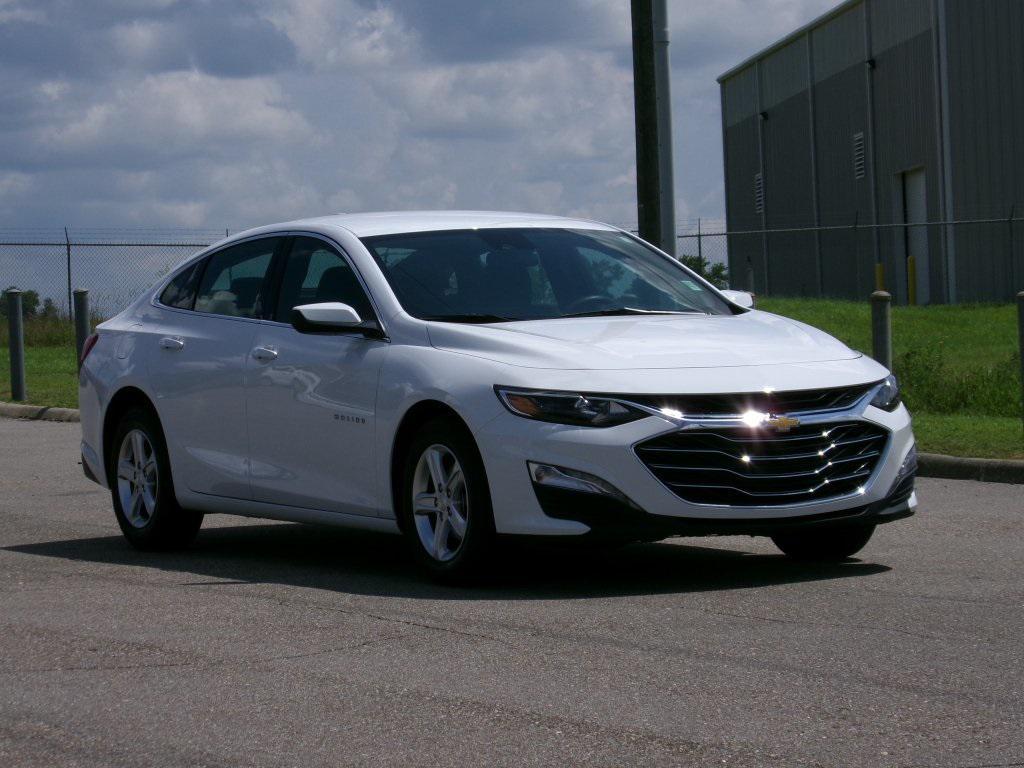 used 2024 Chevrolet Malibu car, priced at $19,946