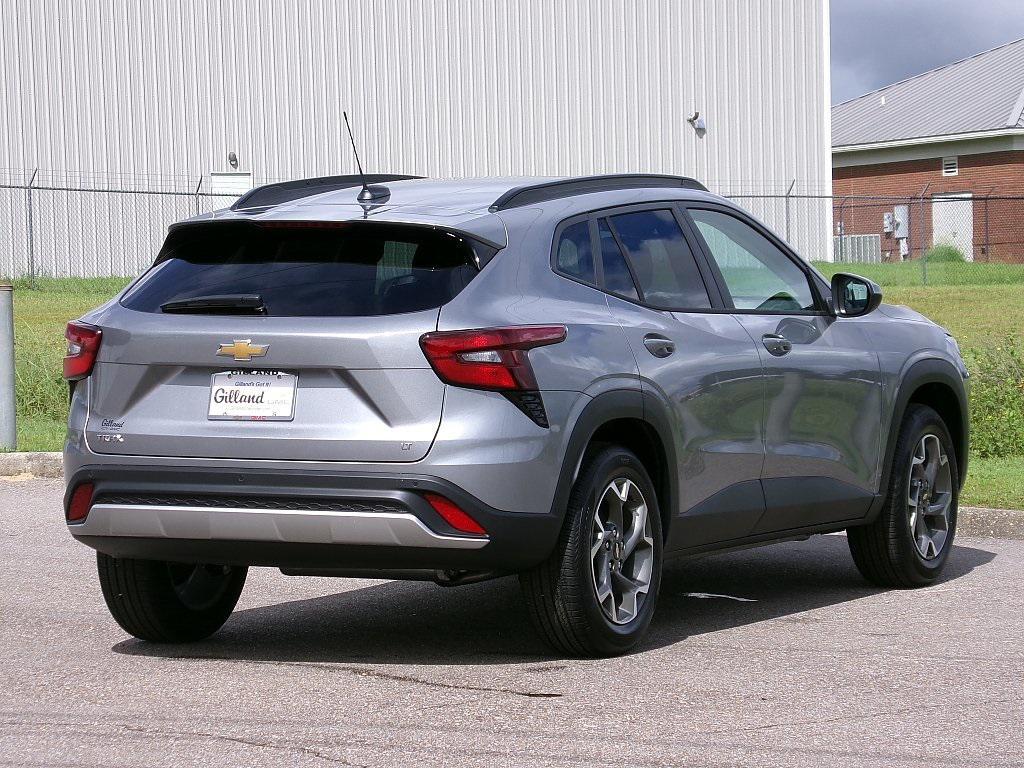 new 2025 Chevrolet Trax car, priced at $26,855