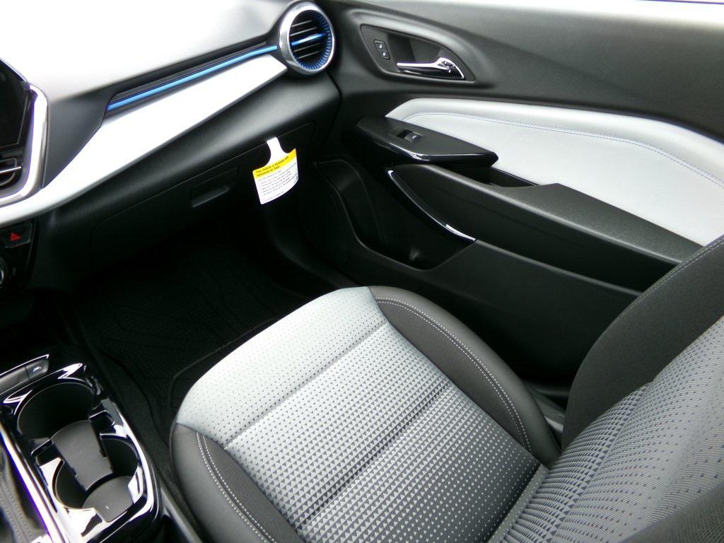 new 2025 Chevrolet Trax car, priced at $26,855