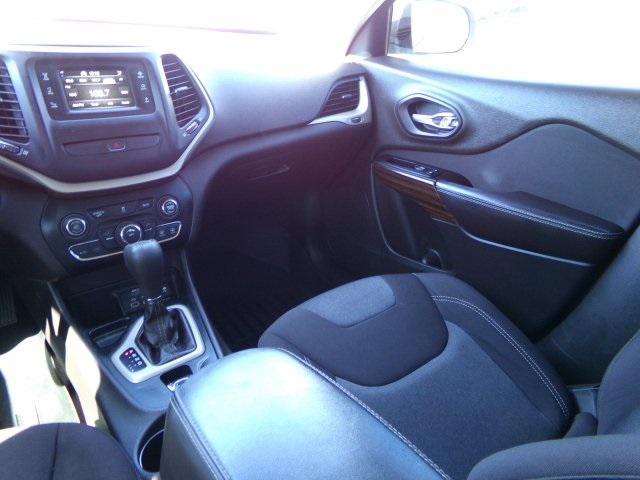 used 2014 Jeep Cherokee car, priced at $9,976
