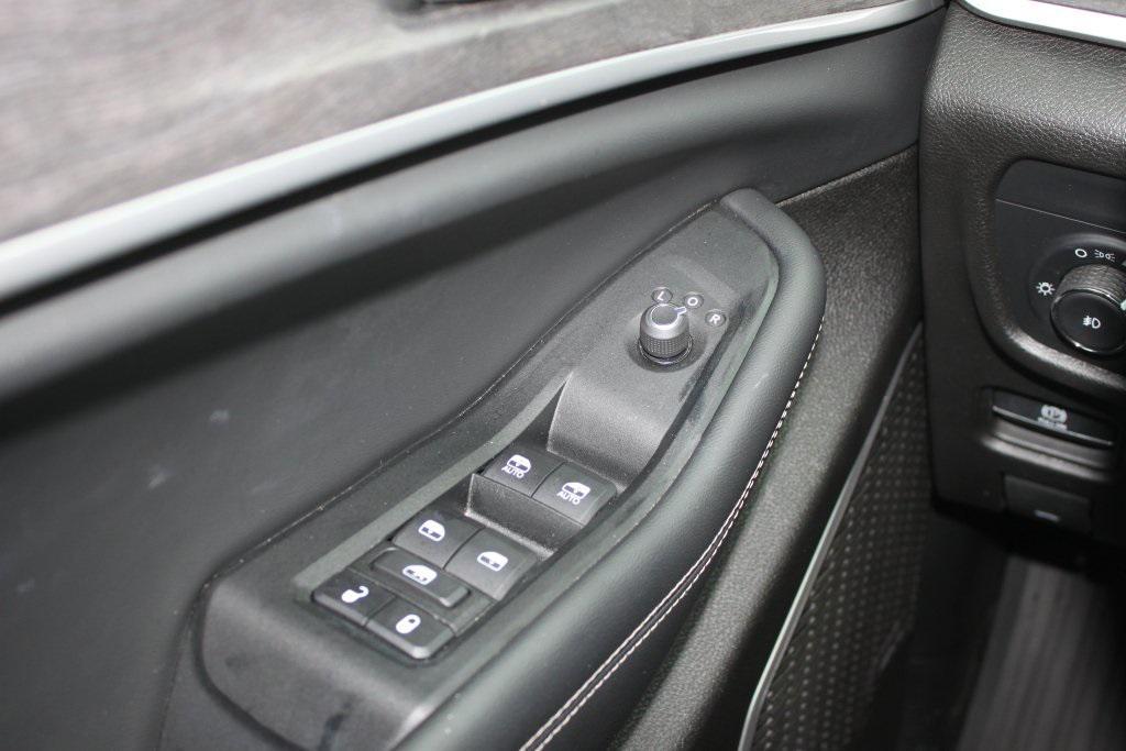 used 2022 Jeep Grand Cherokee L car, priced at $31,281