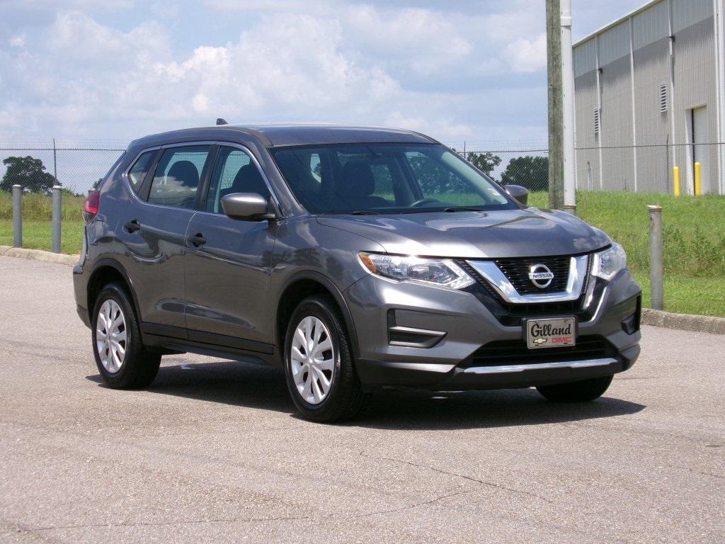 used 2017 Nissan Rogue car, priced at $7,831