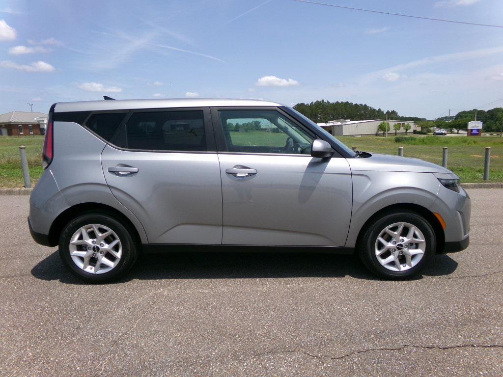 used 2023 Kia Soul car, priced at $17,181