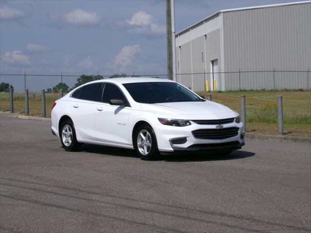 used 2018 Chevrolet Malibu car, priced at $13,994