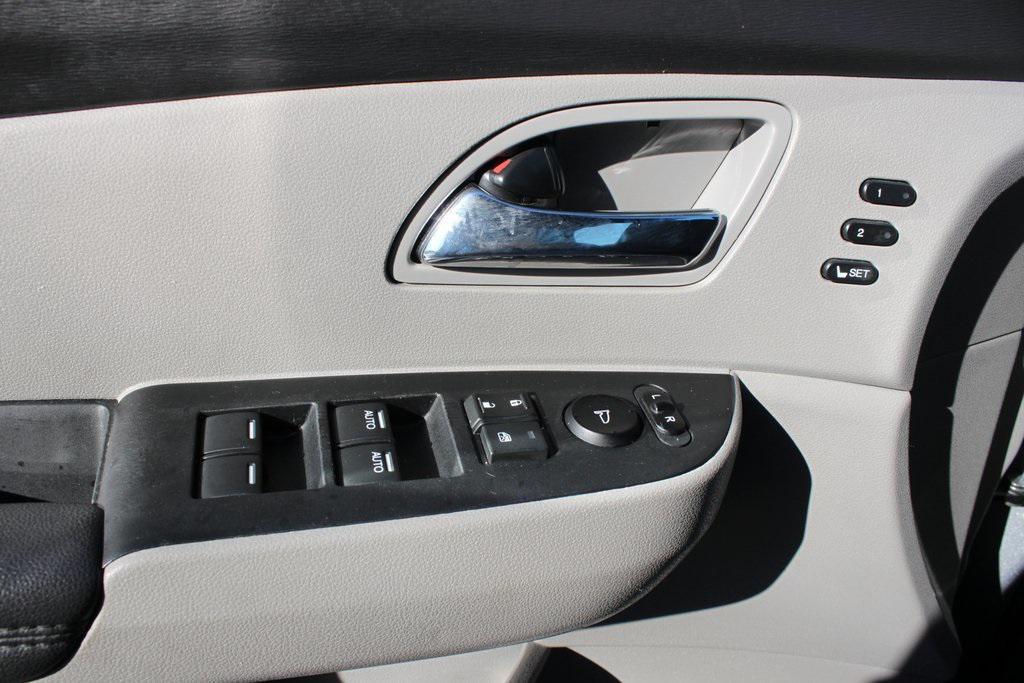 used 2017 Honda Odyssey car, priced at $17,881