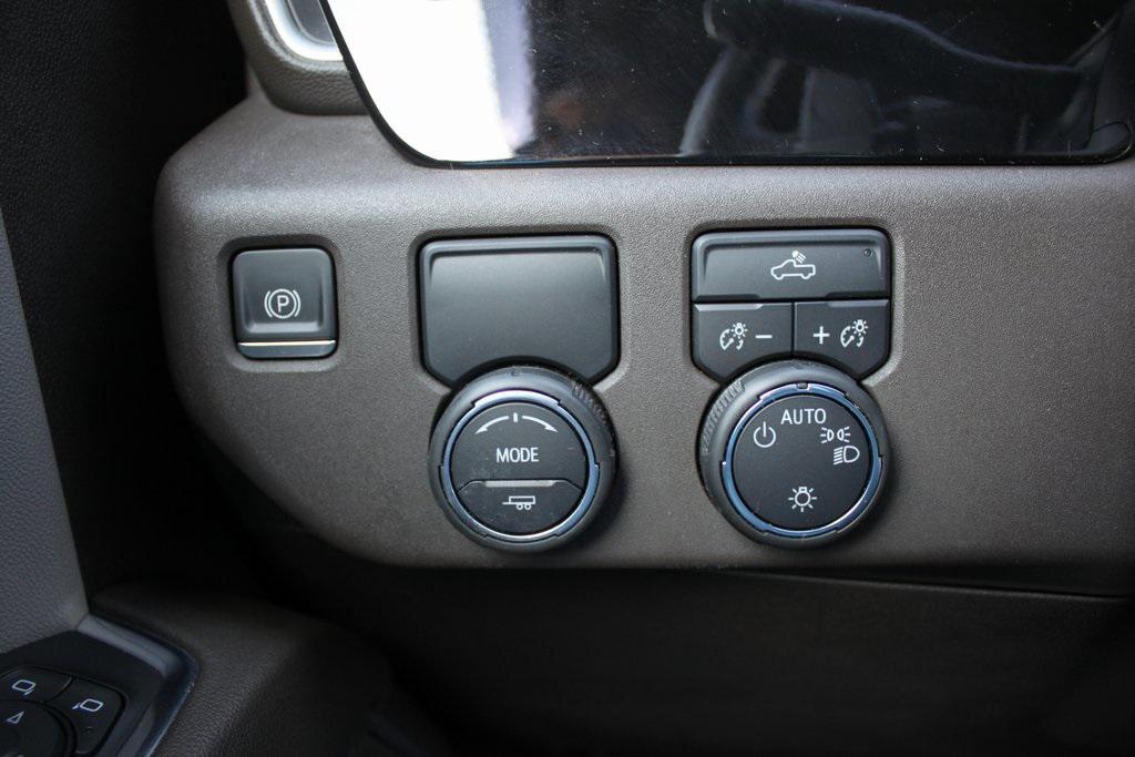 used 2022 Chevrolet Silverado 1500 car, priced at $35,781