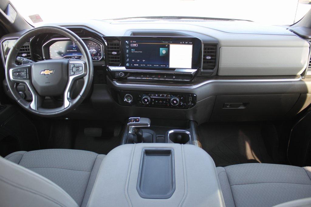 used 2022 Chevrolet Silverado 1500 car, priced at $35,781