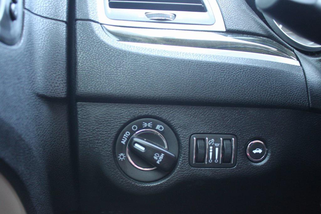 used 2018 Chrysler 300 car, priced at $13,781