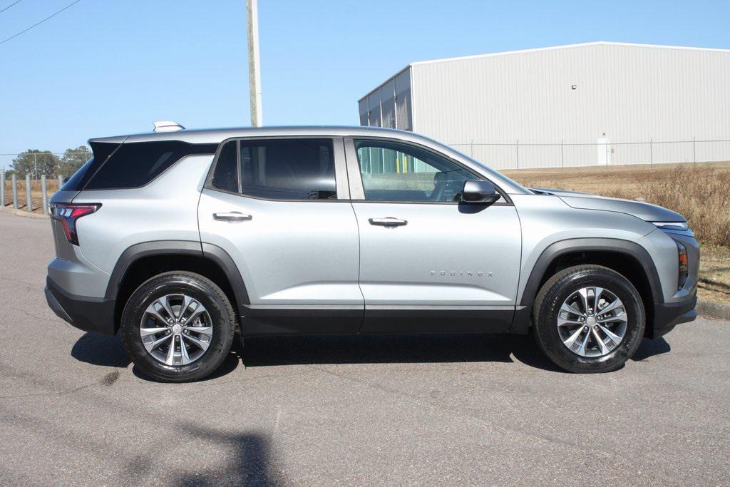 new 2026 Chevrolet Equinox car, priced at $30,860
