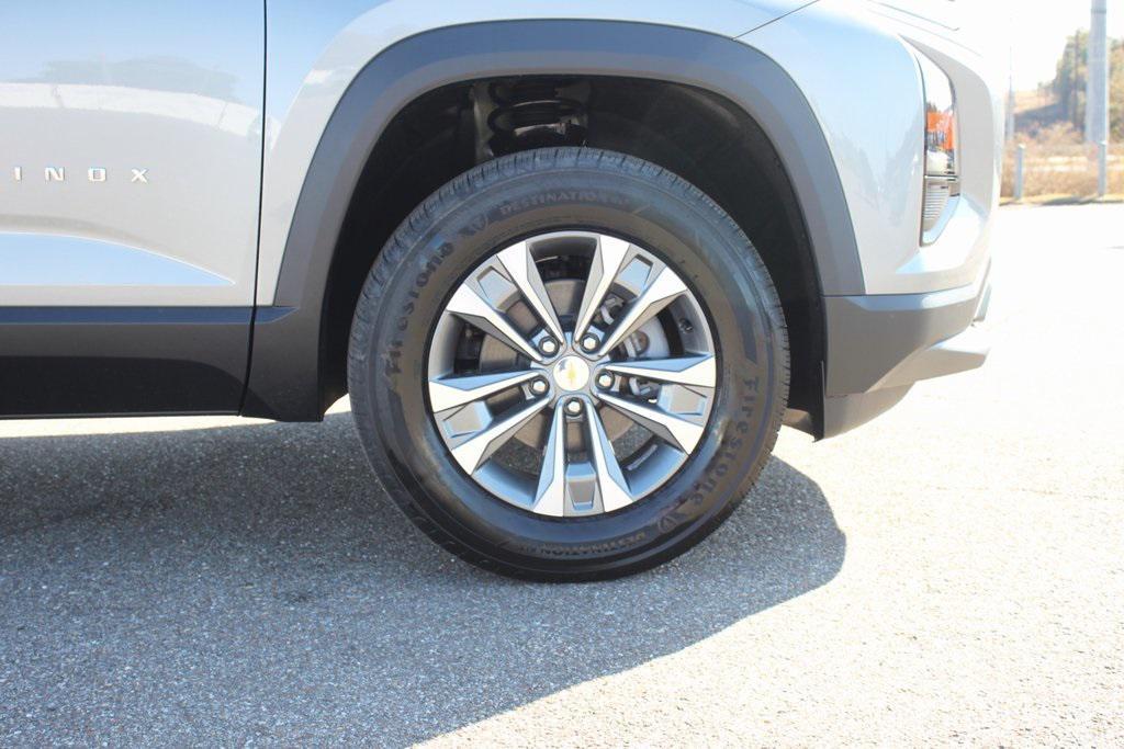 new 2026 Chevrolet Equinox car, priced at $30,860