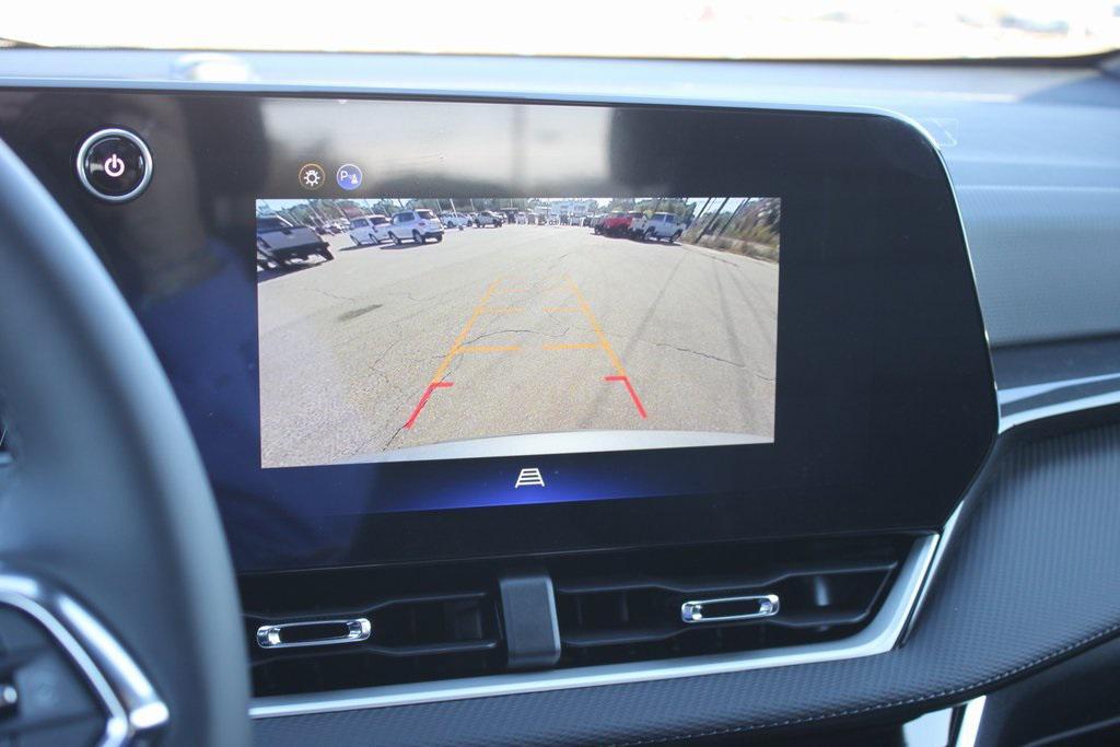 new 2026 Chevrolet Equinox car, priced at $30,860