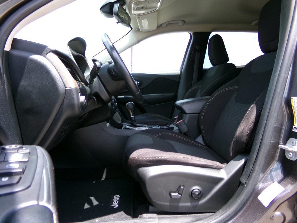 used 2017 Jeep Cherokee car, priced at $12,916