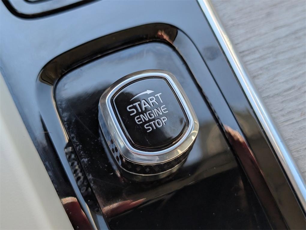 used 2023 Volvo XC60 car, priced at $35,370