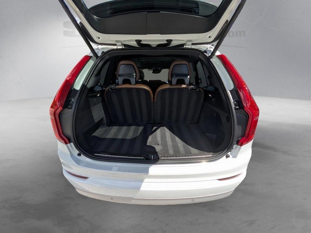 used 2022 Volvo XC90 car, priced at $34,570
