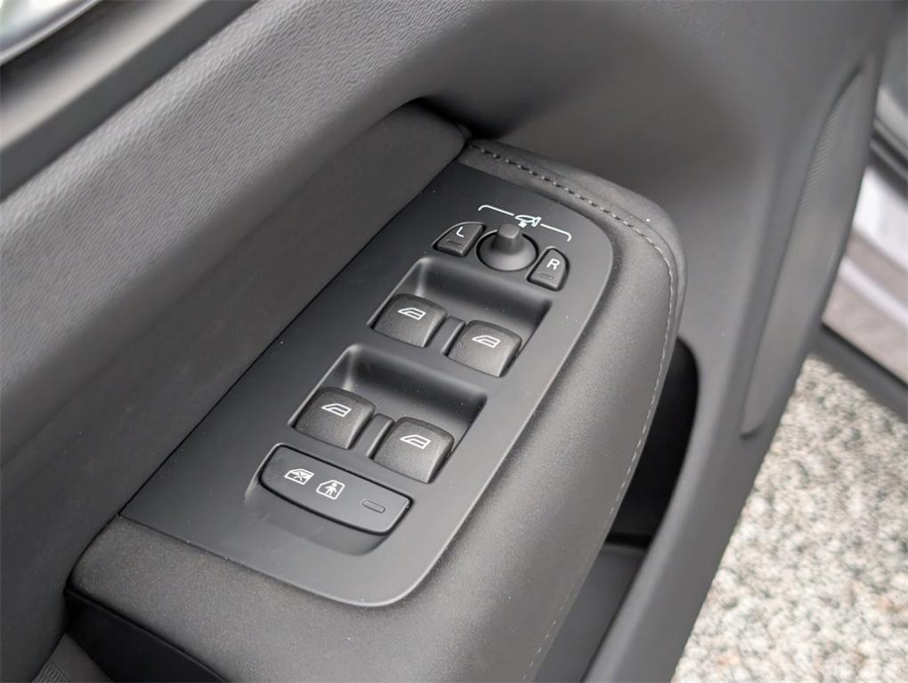 new 2026 Volvo XC60 car