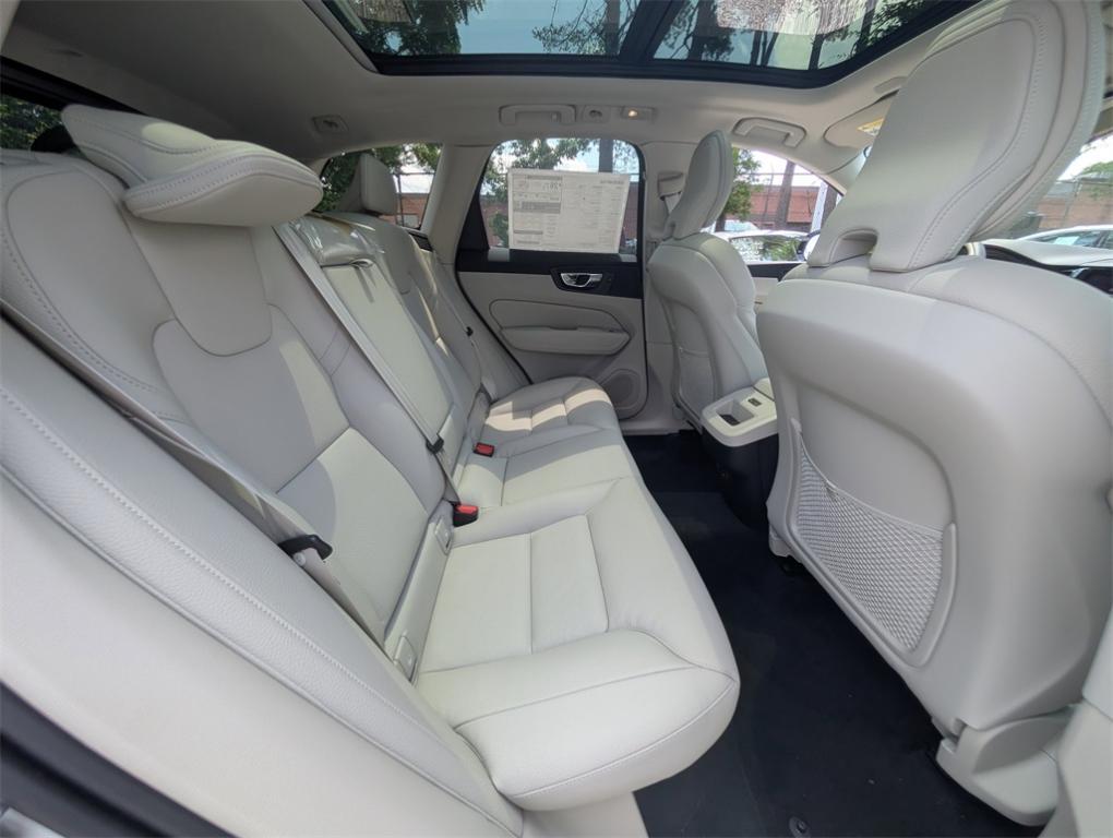 new 2025 Volvo XC60 car, priced at $54,360