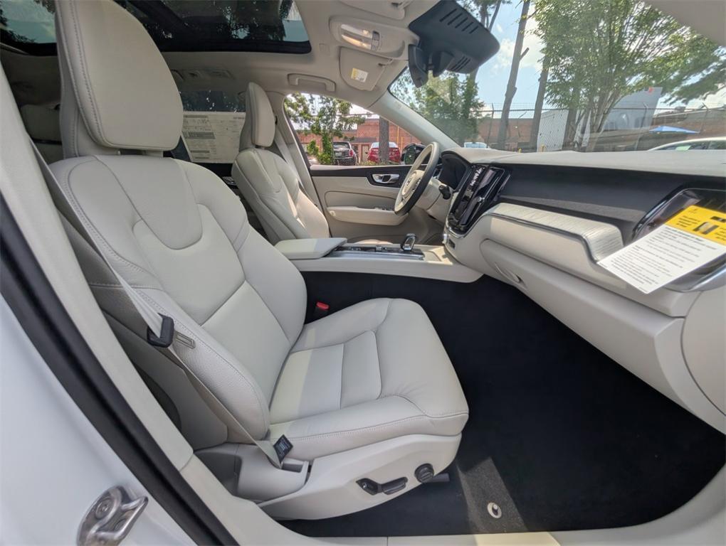 new 2025 Volvo XC60 car, priced at $54,360
