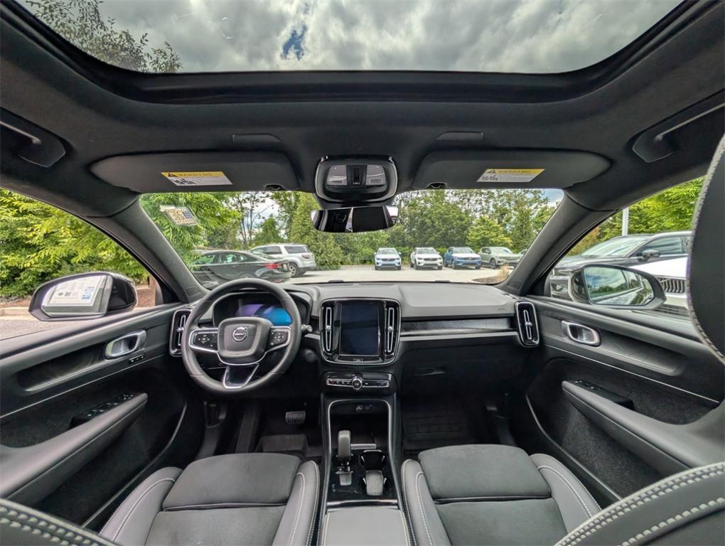 used 2024 Volvo XC40 Recharge Pure Electric car, priced at $38,770