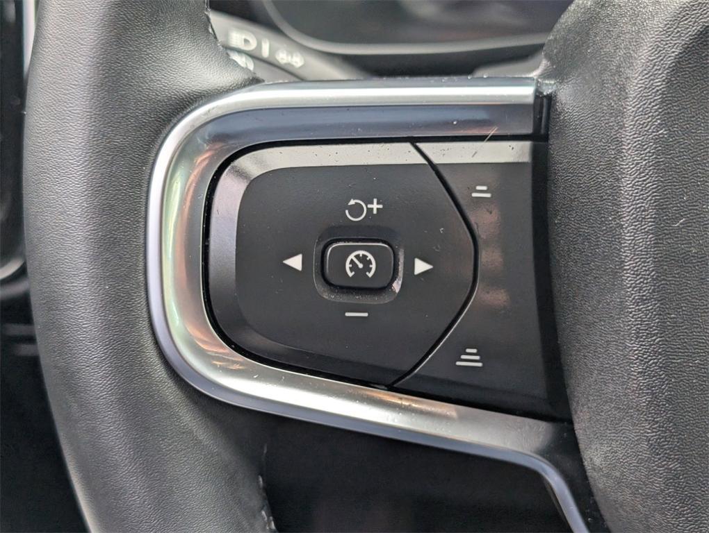 used 2024 Volvo XC40 Recharge Pure Electric car, priced at $38,770