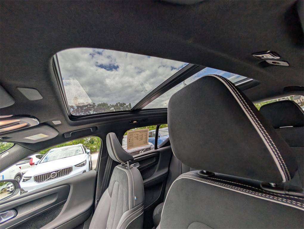 used 2024 Volvo XC40 Recharge Pure Electric car, priced at $38,770