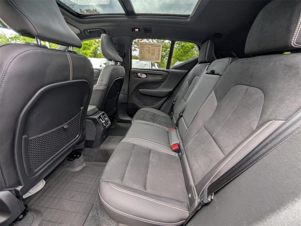 used 2024 Volvo XC40 Recharge Pure Electric car, priced at $38,770
