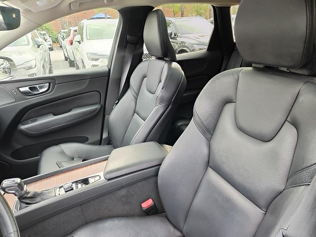 used 2021 Volvo XC60 car, priced at $26,258