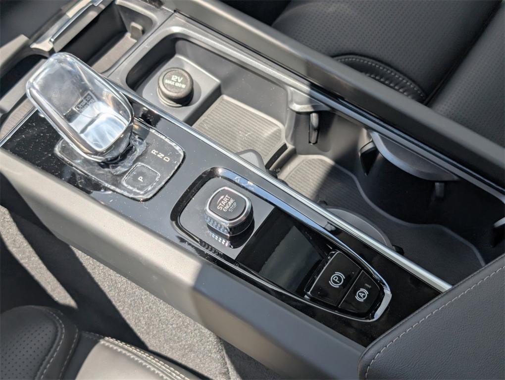 new 2025 Volvo XC60 Plug-In Hybrid car, priced at $71,295