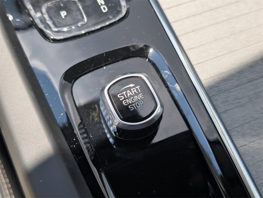new 2025 Volvo XC60 Plug-In Hybrid car, priced at $71,295