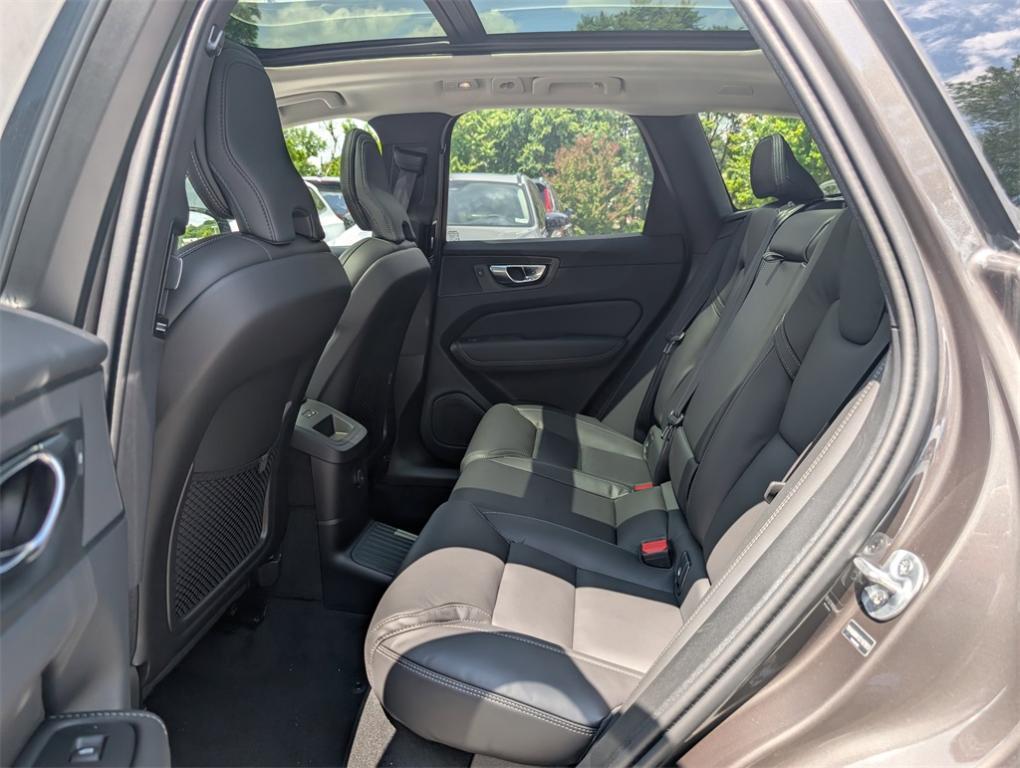 new 2025 Volvo XC60 Plug-In Hybrid car, priced at $71,295