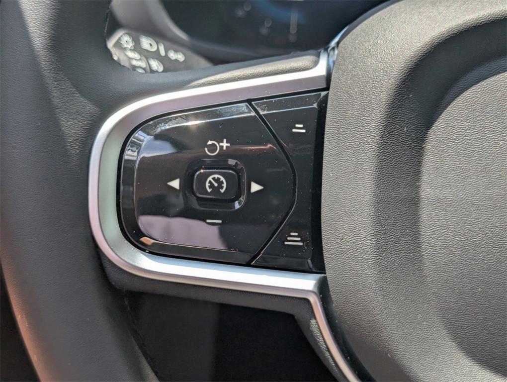 new 2025 Volvo XC60 Plug-In Hybrid car, priced at $71,295