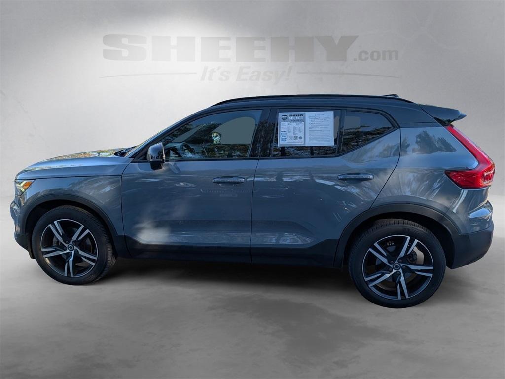 used 2022 Volvo XC40 car, priced at $24,370