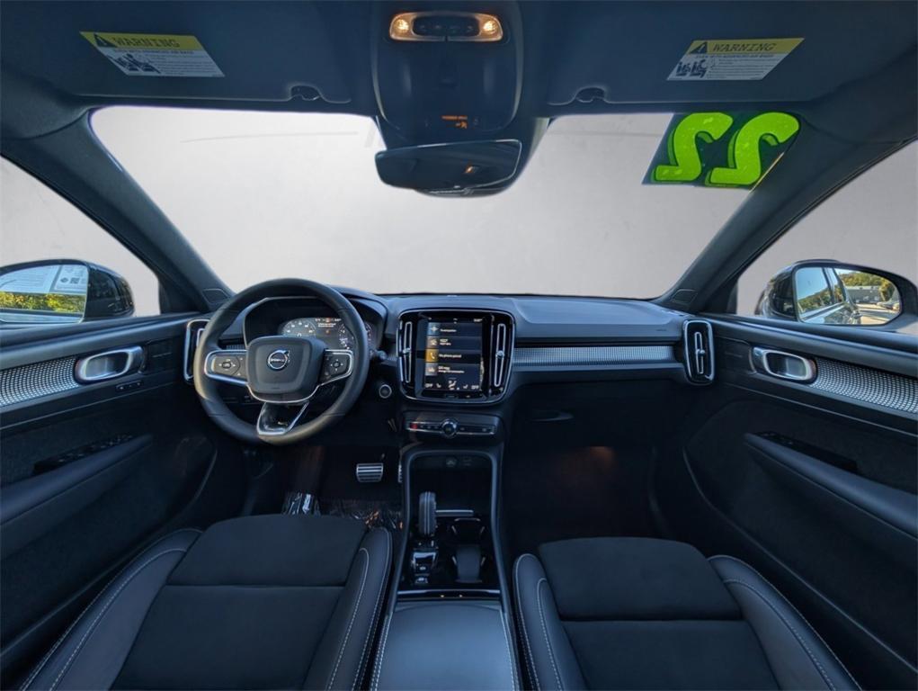 used 2022 Volvo XC40 car, priced at $24,370