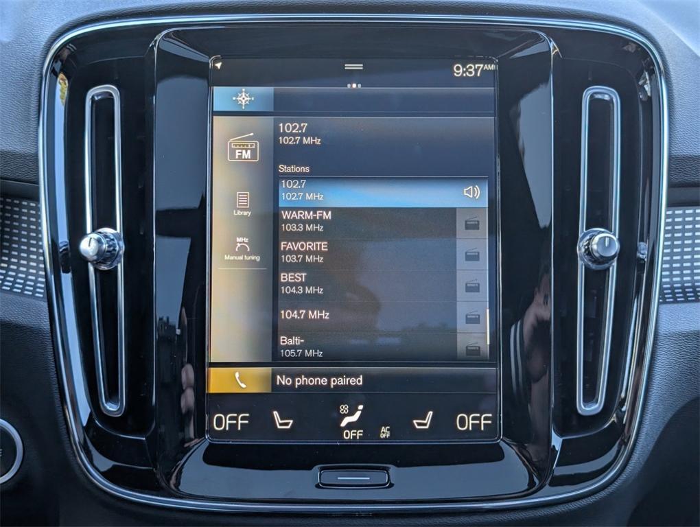 used 2022 Volvo XC40 car, priced at $24,370